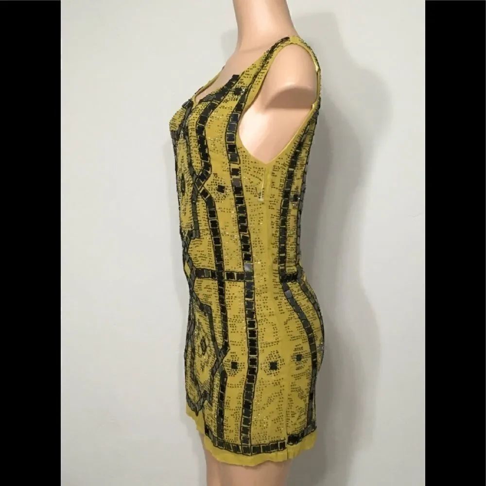 New. Speak Easy Beaded dress. Size O. RUNS SMALL. Retails $249 - Picture 5 of 8